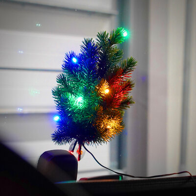 Mini Christmas Tree Allride &ndash; Sapin de No&euml;l USB &agrave; LED pour cabine de camion