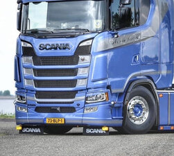 SUPPORTS DE BAVETTE DE PARE-CHOCS AVANT - SCANIA NEXT GEN